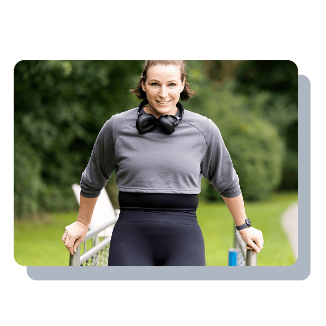 Ein Foto der Fitnesstrainerin Hanna Winter, die in die Kamera lächelt.